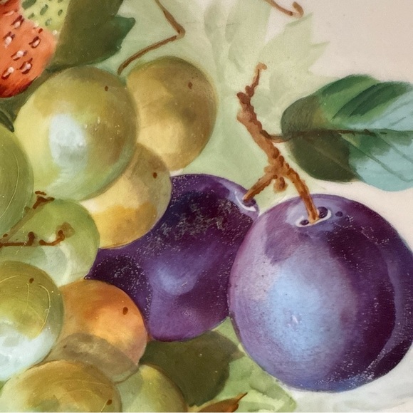 Vintage hand painted decorative plate unsigned Dresden? German ? Gold Rim - Picture 2 of 10